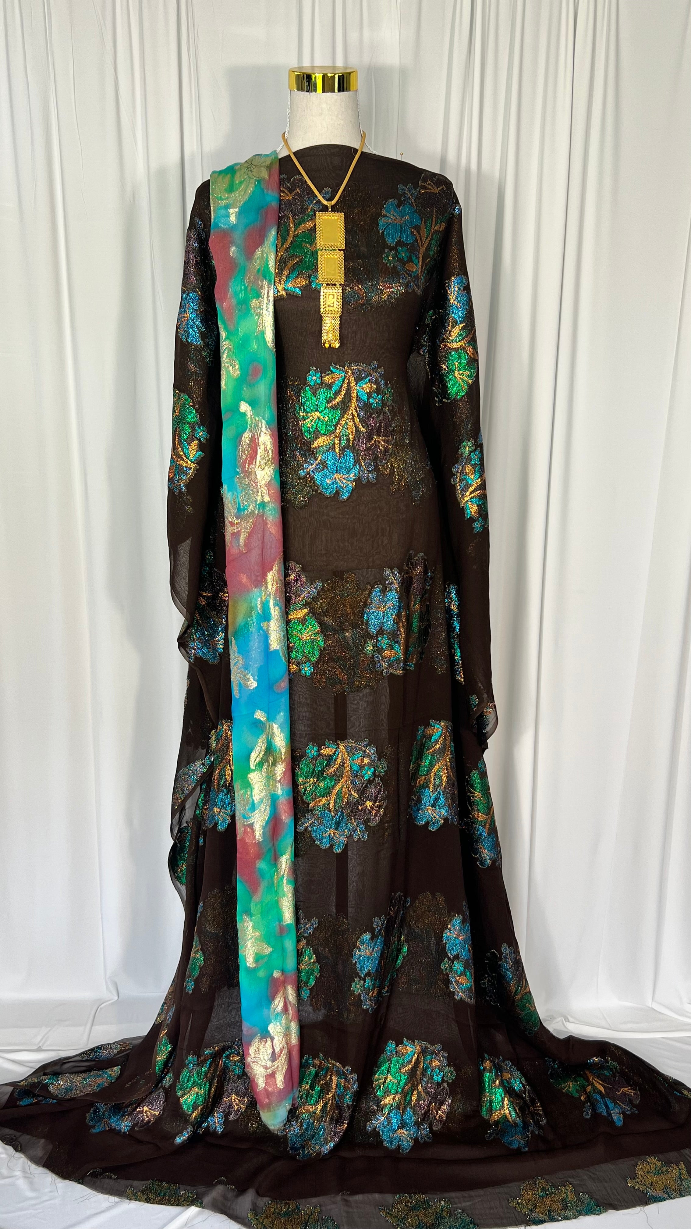 somali dress designs Bahar Faransawi Dirac | Traditional elegant light blue satin US Size:10.5 1950s black and white dress Somali baati dress This bridal dirac is