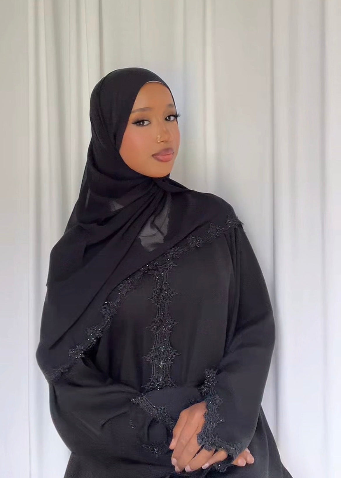 Classic embroidered abaya set