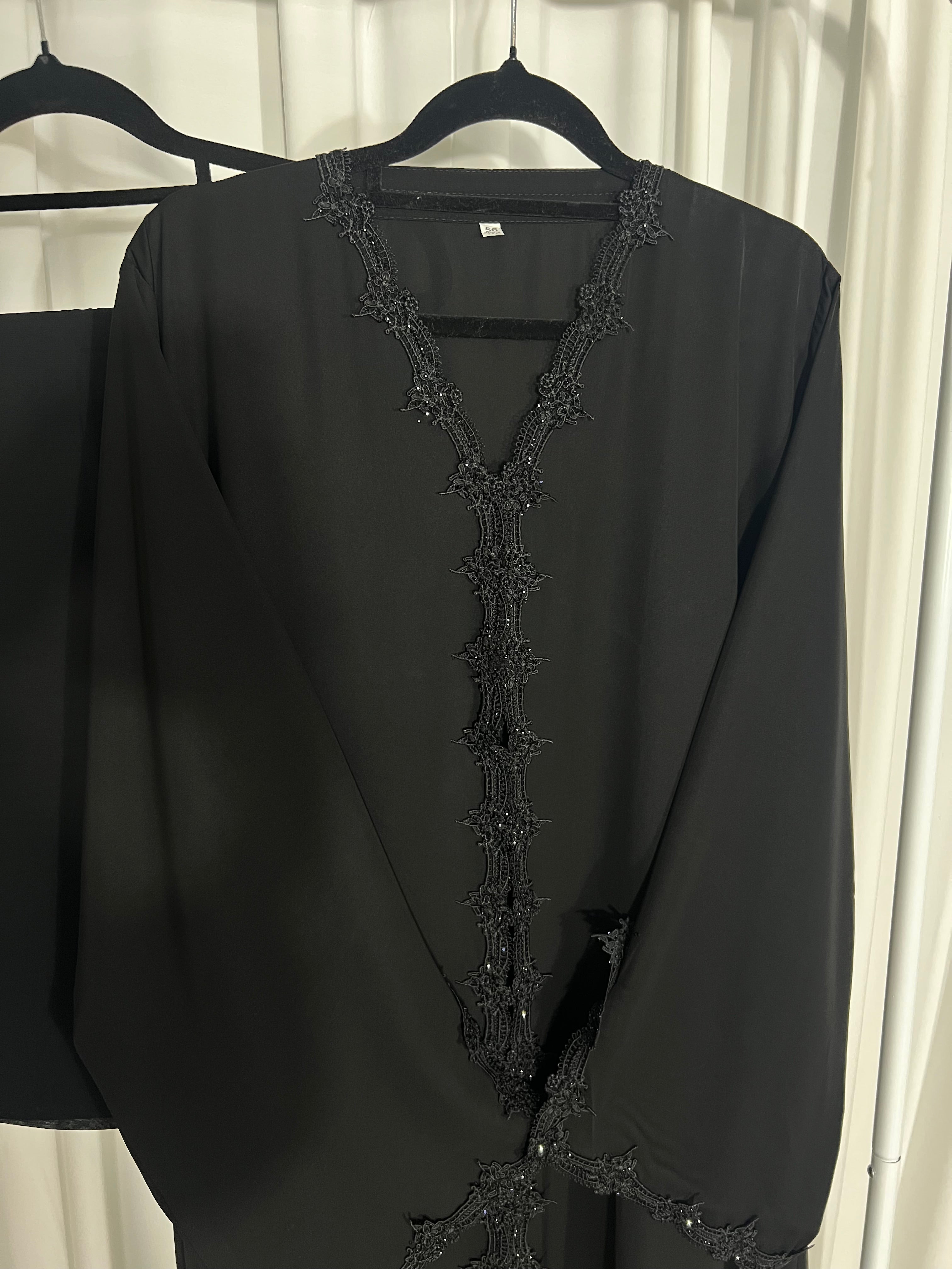 Classic embroidered abaya set
