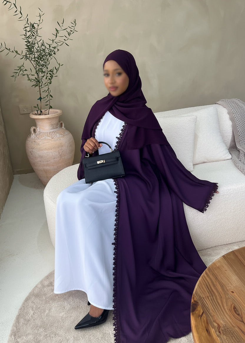 Petal trim abaya