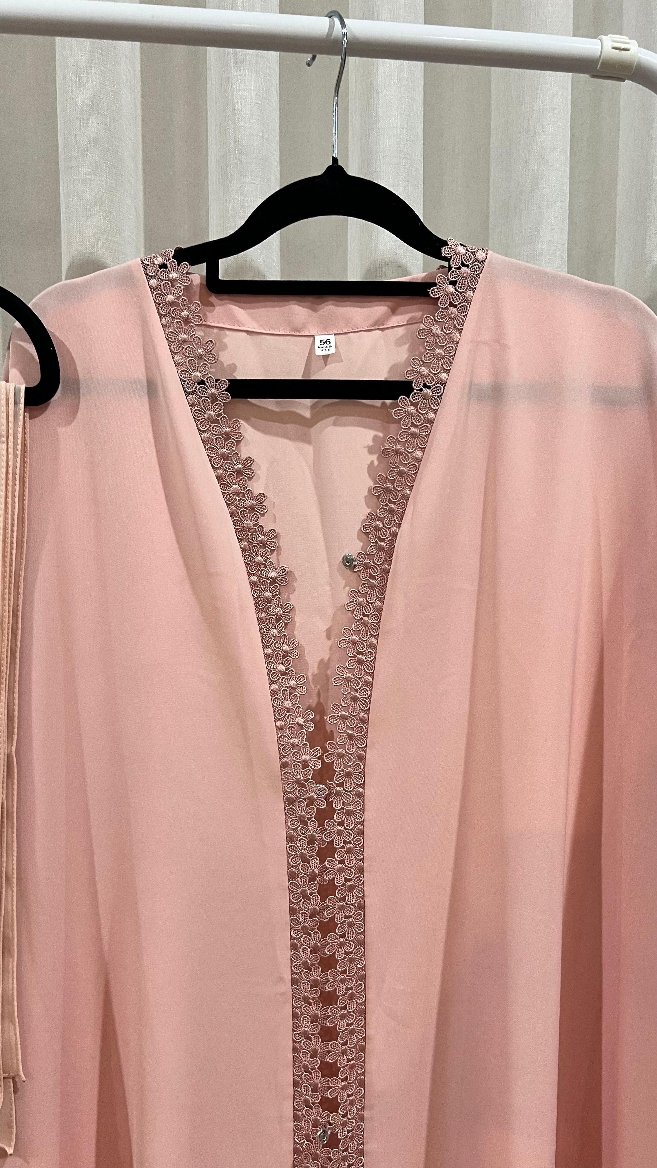 Petal trim abaya