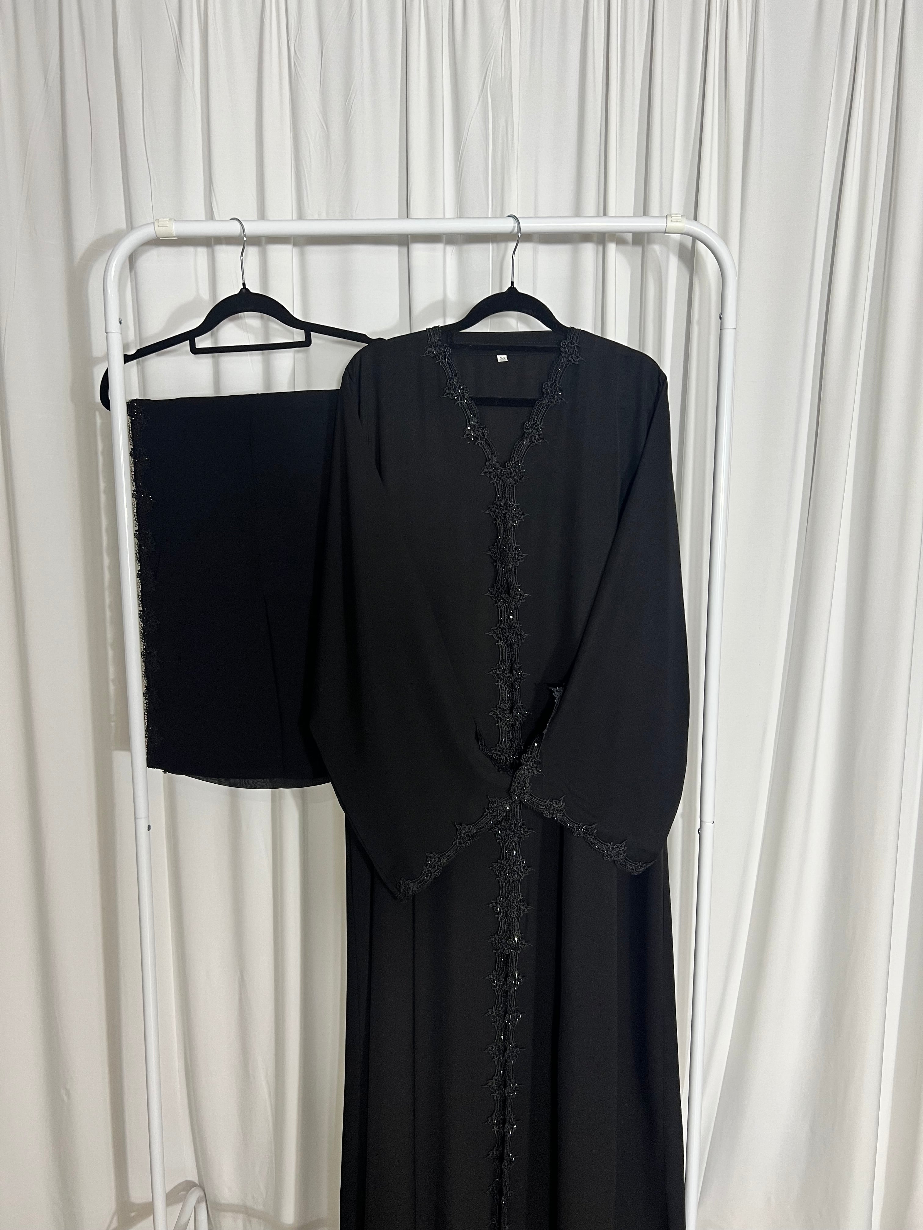 Classic embroidered abaya set