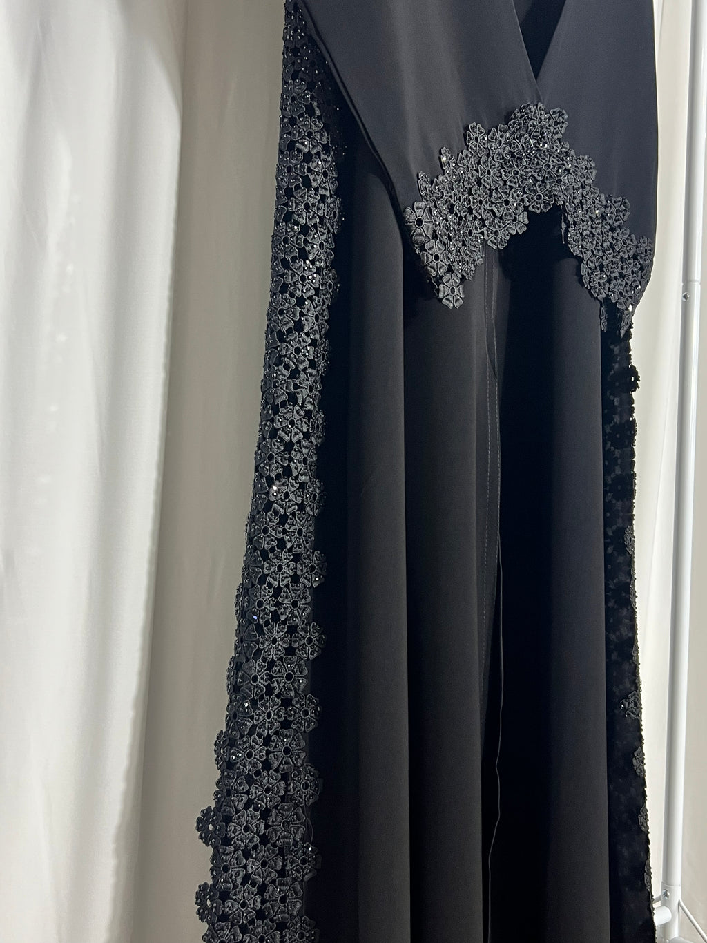 Layla Floral Lace Abaya