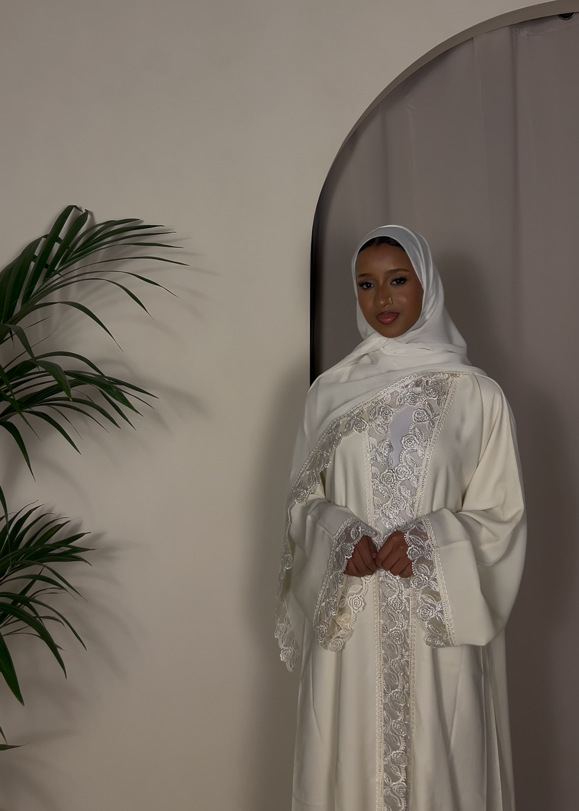 Soft Ivory lace abaya-2 piece set