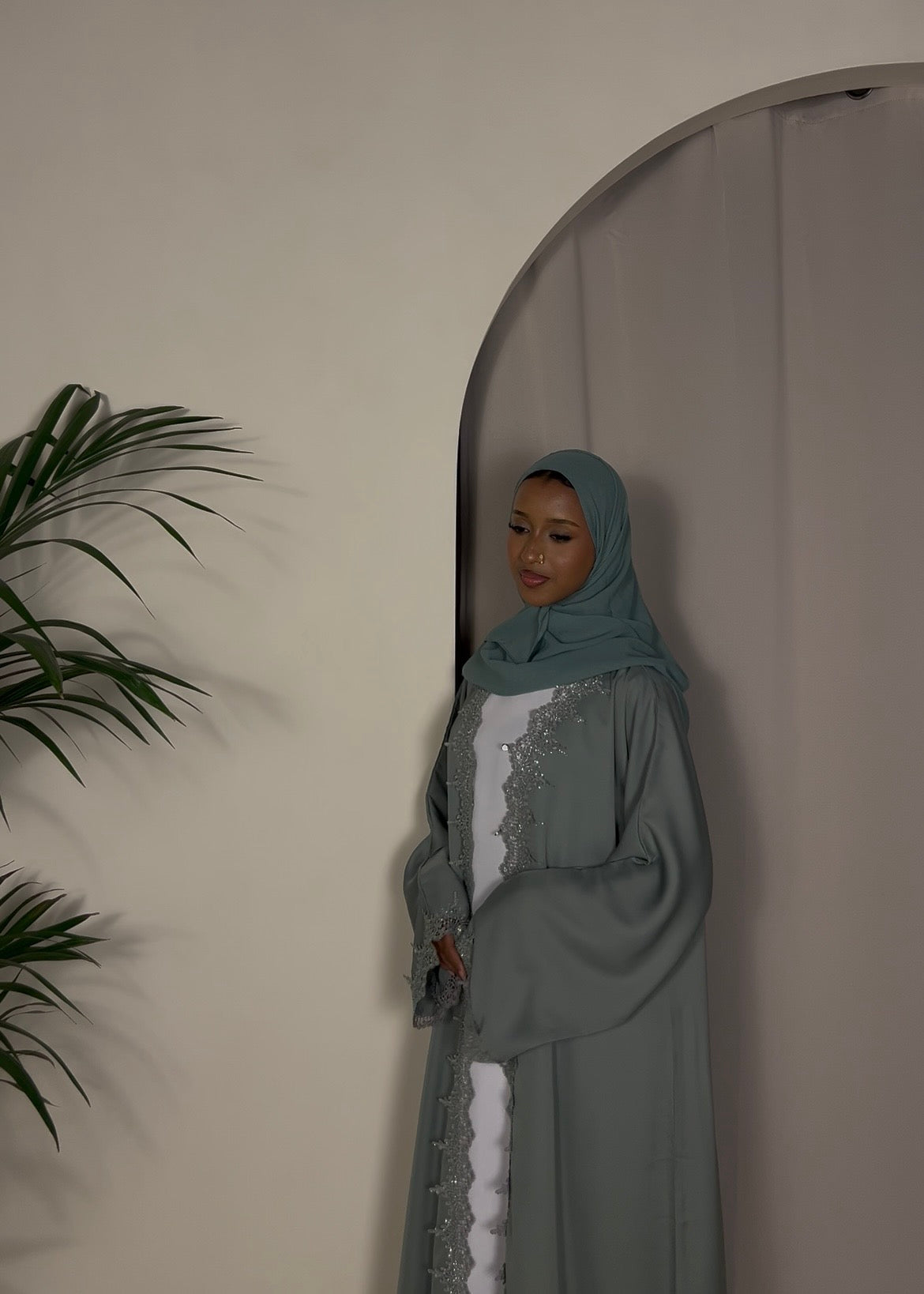 Noor lace open abaya - 2 piece set