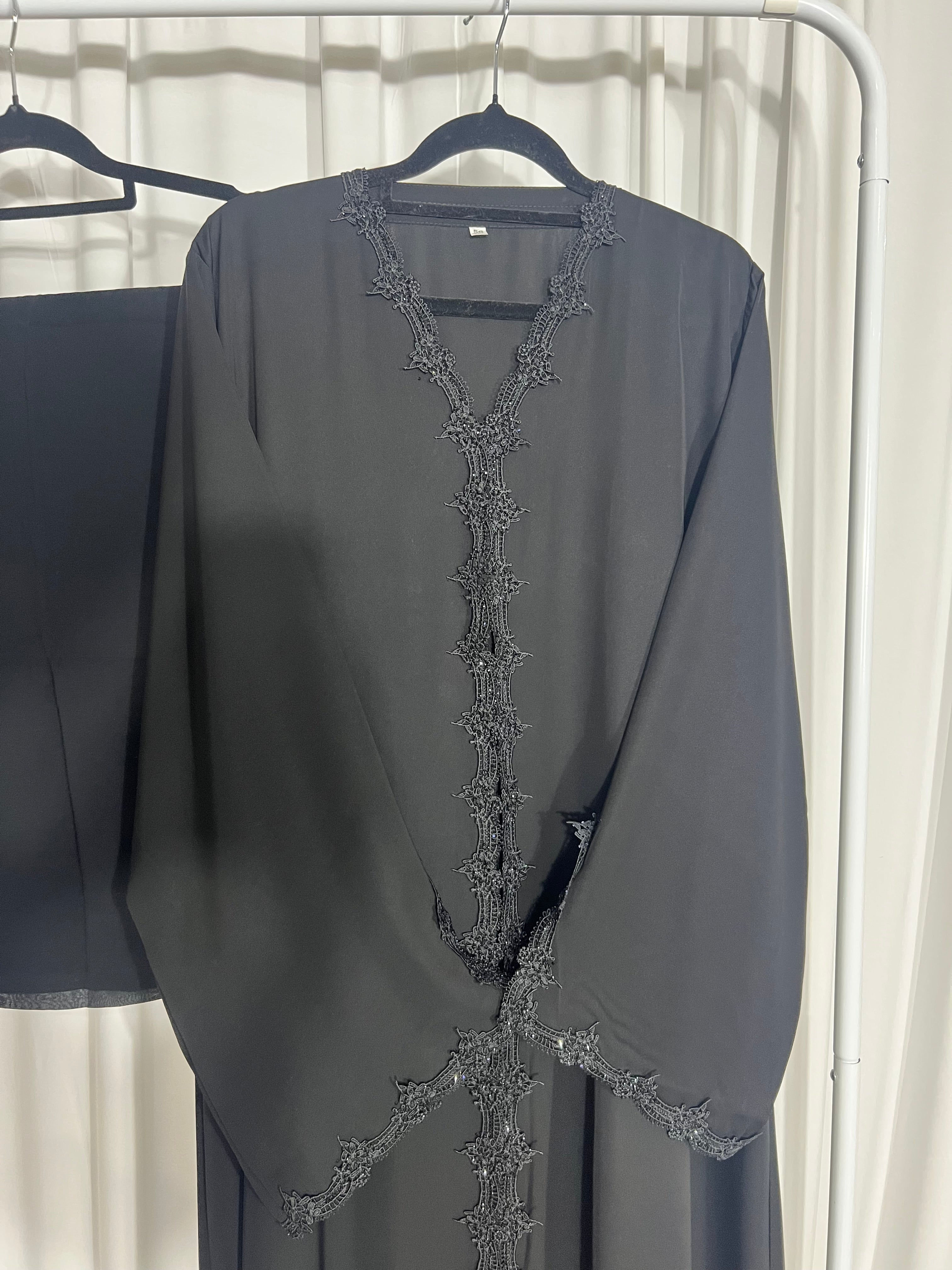 Classic embroidered abaya set