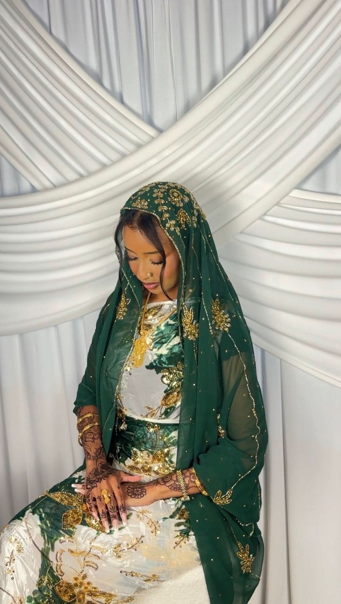 ROYAL EMERALD DIRAC - Layali Heritage